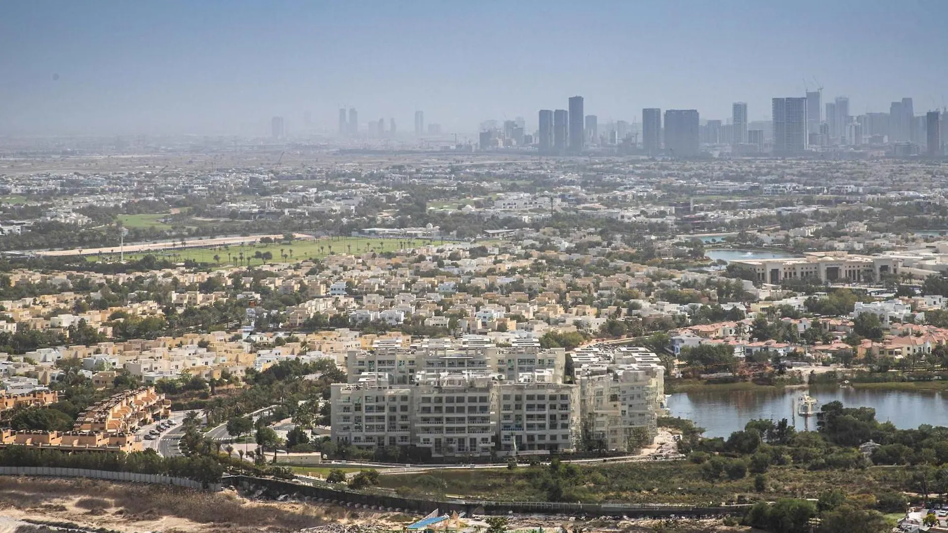 Frank Porter - Mbl Royal Dubai Apartment